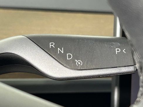 Used 2022 Tesla Model Y Performance AWD/4WD image 27