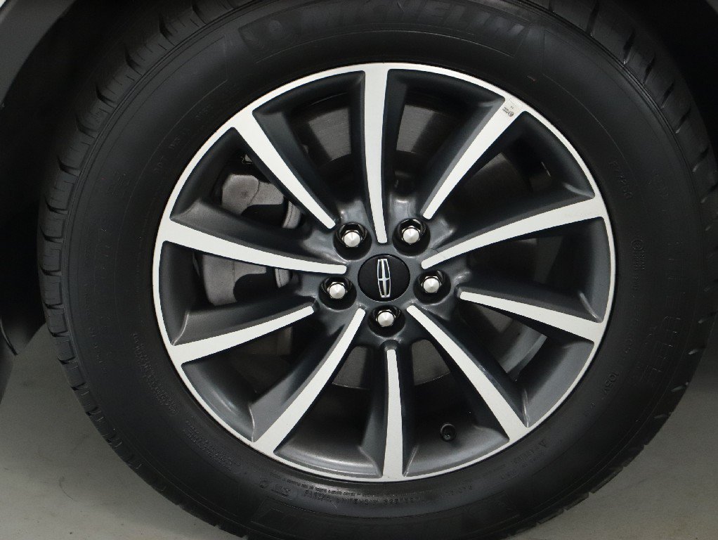 Used 2022 Lincoln Nautilus FWD image 38