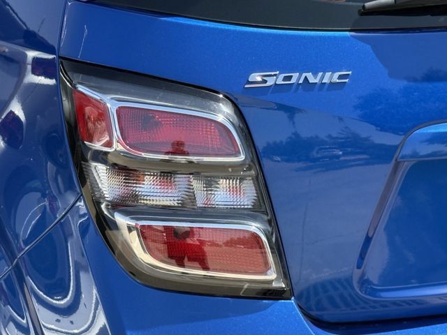 Used 2019 Chevrolet Sonic LT FWD image 6