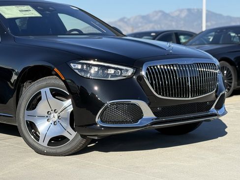 New 2026 Mercedes-Benz Maybach S 580 4MATIC image 3