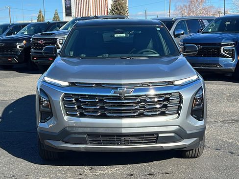 New 2026 Chevrolet Equinox LT w/ Convenience Package II image 2