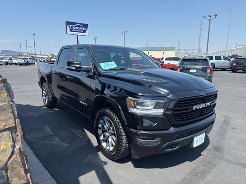 Used 2020 RAM 1500 Laramie w/ Sport Appearance Package AWD/4WD image 4