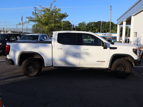 Used 2023 GMC Sierra 1500 AT4X AWD/4WD image 11