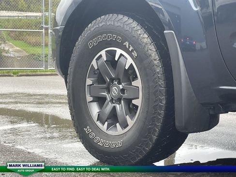 Used 2019 Nissan Frontier PRO-4X image 10