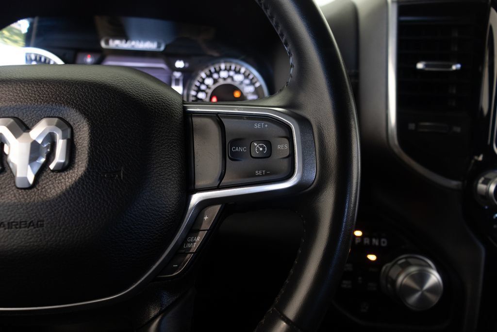 Used 2023 RAM 1500 Laramie AWD/4WD image 27