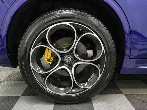 Used 2020 Alfa Romeo Stelvio Ti Sport w/ Quick Order Package 22S Sport image 17