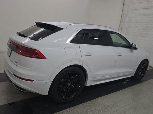 Used 2022 Audi Q8 Prestige w/ Prestige Package AWD/4WD image 3