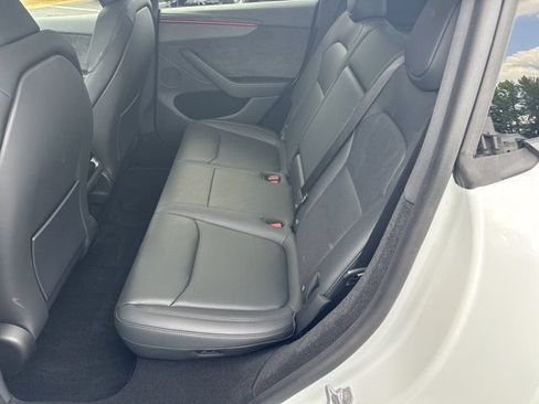 Used 2026 Tesla Model Y 2WD image 21