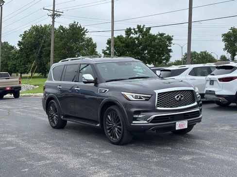 Used 2024 INFINITI QX80 Sensory w/ All-Season Package AWD/4WD image 7
