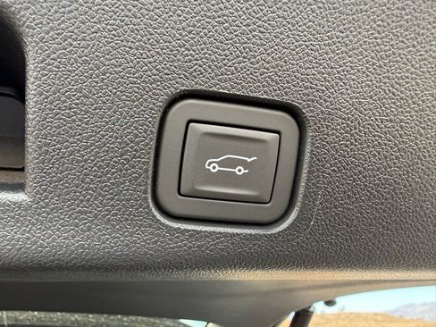 New 2026 Chevrolet Traverse LT FWD image 20