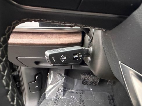 Used 2025 Audi Q7 3.0T Premium Plus image 43