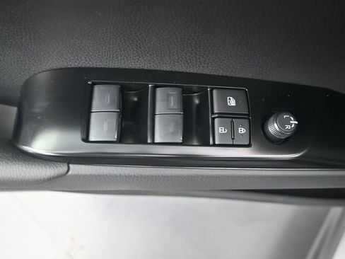 Used 2026 Toyota Camry SE image 11