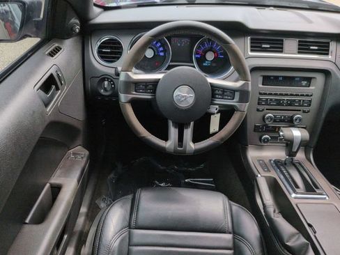 Used 2012 Ford Mustang Coupe RWD image 15