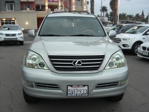 Used 2005 Lexus GX 470 image 2