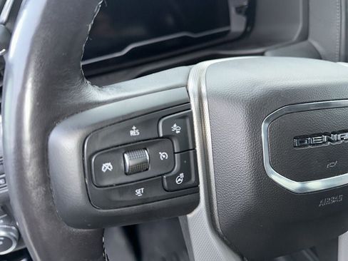 Used 2022 GMC Yukon XL Denali image 14