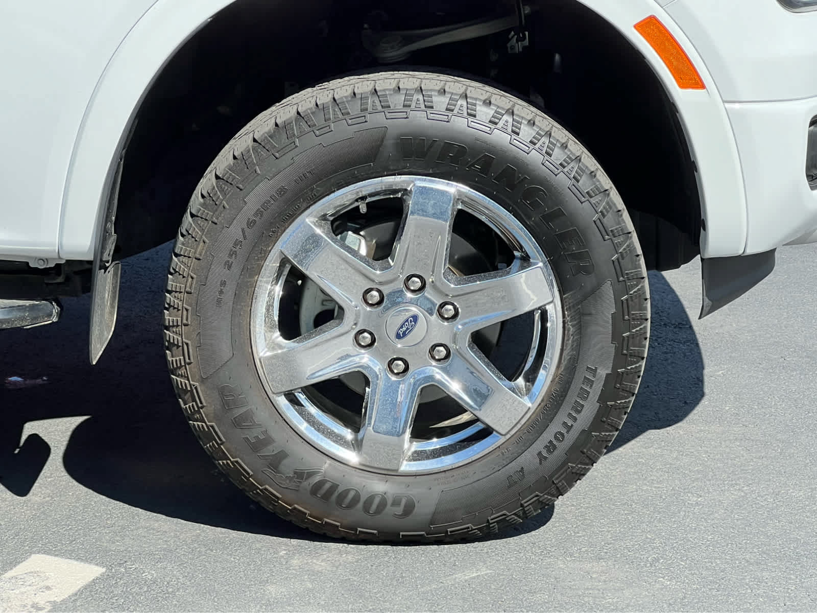 Certified 2025 Ford Ranger Lariat w/ Trailer Tow Package AWD/4WD image 17