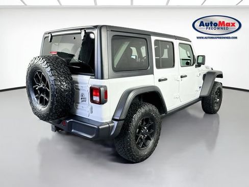 Used 2024 Jeep Wrangler Unlimited AWD/4WD image 2