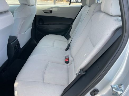 Used 2023 Toyota Corolla Cross L image 7