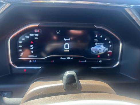 Used 2025 GMC Sierra 1500 Denali AWD/4WD image 32