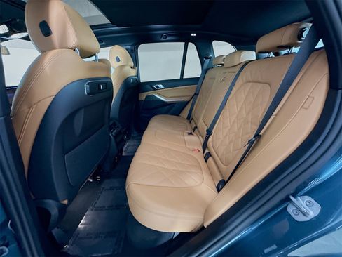 Used 2025 BMW X5 xDrive50e w/ Parking Assistance Package image 25