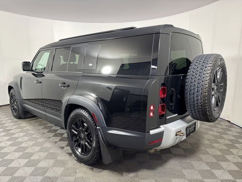 Used 2023 Land Rover Defender 130 S image 5