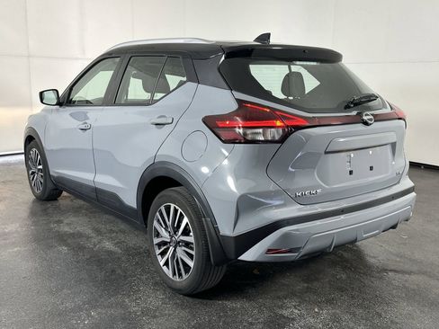 Certified 2023 Nissan Kicks SV image 9