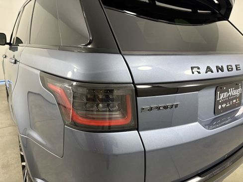Used 2019 Land Rover Range Rover Sport HSE Dynamic AWD/4WD image 17