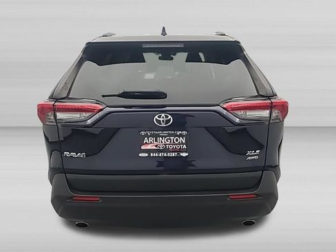 Used 2019 Toyota RAV4 XLE w/ Convenience Package AWD/4WD image 5