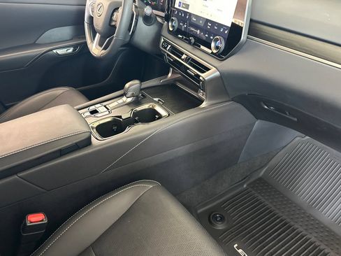 Certified 2025 Lexus RX 350 w/ Convenience Package AWD/4WD image 13