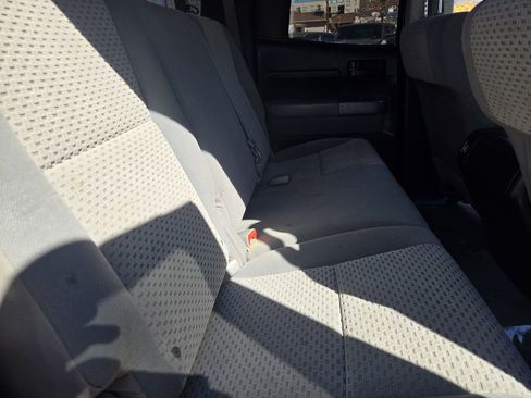 Used 2011 Toyota Tundra 4x4 Double Cab w/ Tow Pkg image 24
