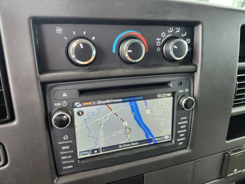 Used 2016 Chevrolet Express 2500 RWD image 30