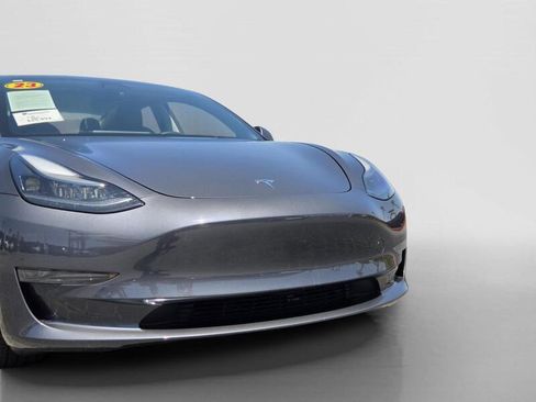 Used 2023 Tesla Model 3 Standard Range RWD image 9