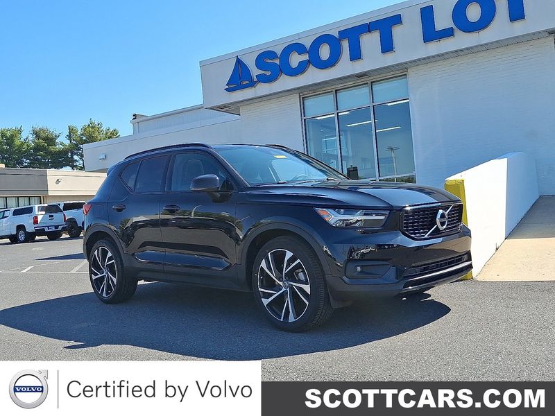 Certified 2021 Volvo XC40 T5 R-Design w/ Climate Package image 1