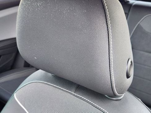 New 2024 Volkswagen Taos SE image 11