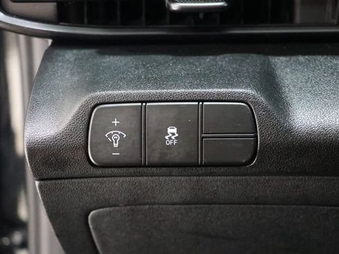 Used 2025 Hyundai Elantra Sport FWD image 20
