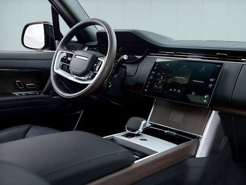 Used 2025 Land Rover Range Rover Long Wheelbase Autobiography AWD/4WD image 35