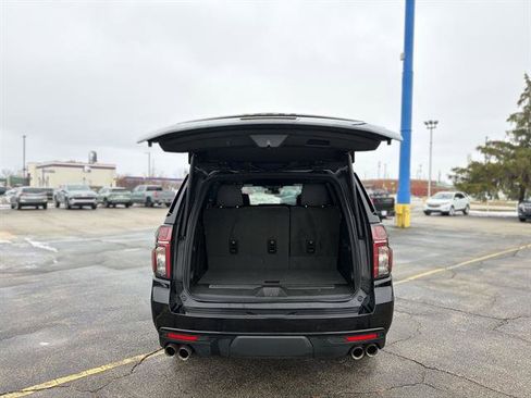 Used 2023 Chevrolet Tahoe Z71 w/ Off-Road Capability Package image 18