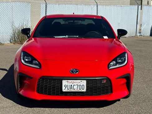 Certified 2025 Toyota GR86 Premium RWD image 8
