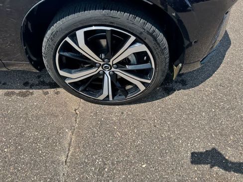 Used 2023 Volvo XC60 B5 Ultimate AWD/4WD image 10