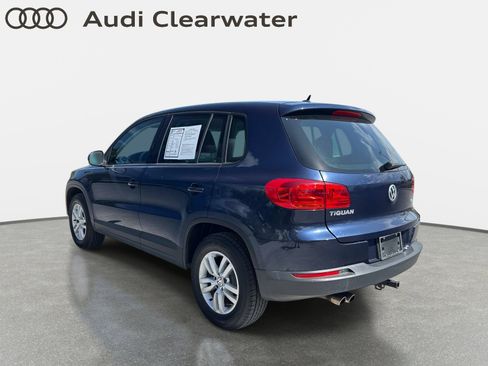 Used 2012 Volkswagen Tiguan LE FWD image 3