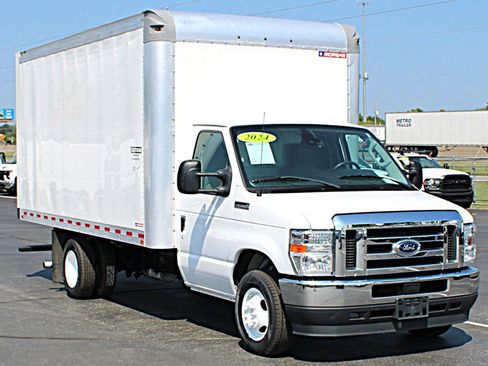 Used 2024 Ford E-350 and Econoline 350 Super Duty w/ Driver's Safety Package RWD image 2