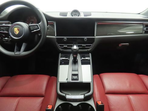 Used 2022 Porsche Macan GTS image 13