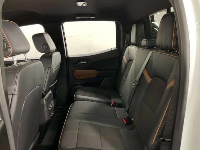 Used 2025 GMC Canyon AT4 w/ Nightfall Edition AWD/4WD image 34