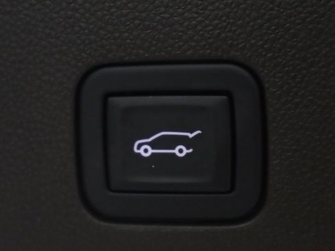 Used 2023 Chevrolet Tahoe Z71 w/ Z71 Off-Road Package image 9