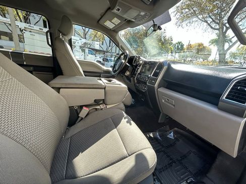 Used 2015 Ford F150 XLT w/ Equipment Group 302A Luxury image 37