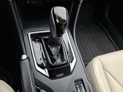 Used 2022 Subaru Impreza 2.0i Limited image 16