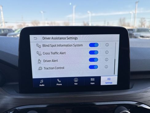 Used 2020 Ford Escape Titanium image 16