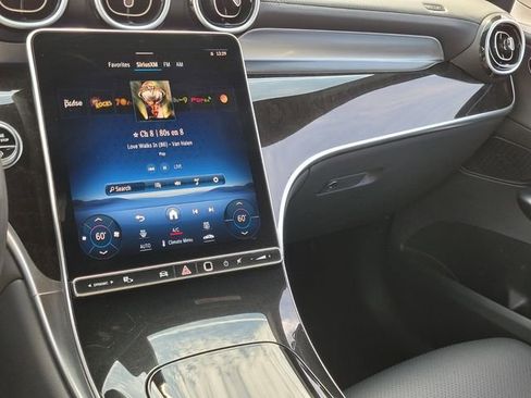 Used 2024 Mercedes-Benz GLC 300 GLC 300 image 26