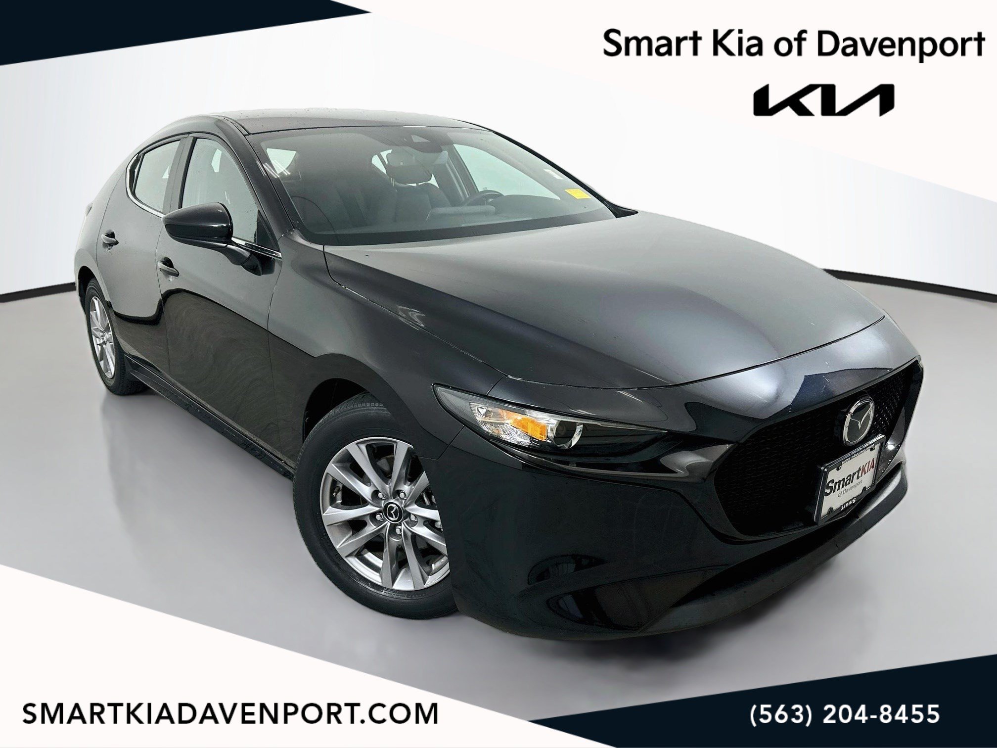 Used 2021 MAZDA MAZDA3 s FWD image 1