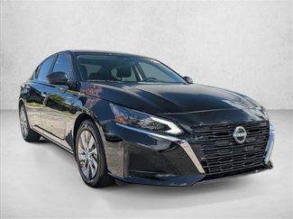 Certified 2025 Nissan Altima 2.5 S video 3